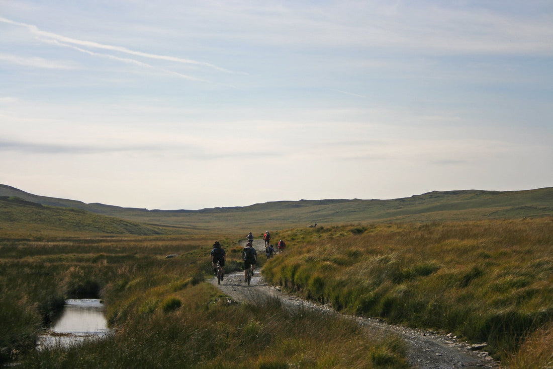 The Best UK Gravel Routes: A Guide for Cyclists by the English Cyclist